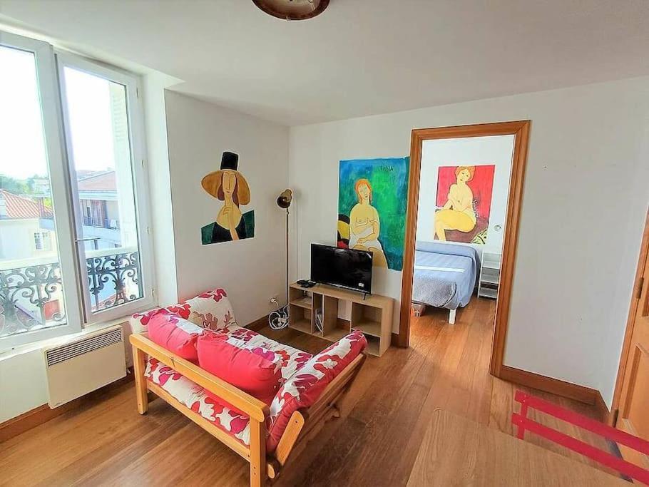 אונדאיי Bonito Estudio Reformado 1 Dormitorio 3 Personas מראה חיצוני תמונה